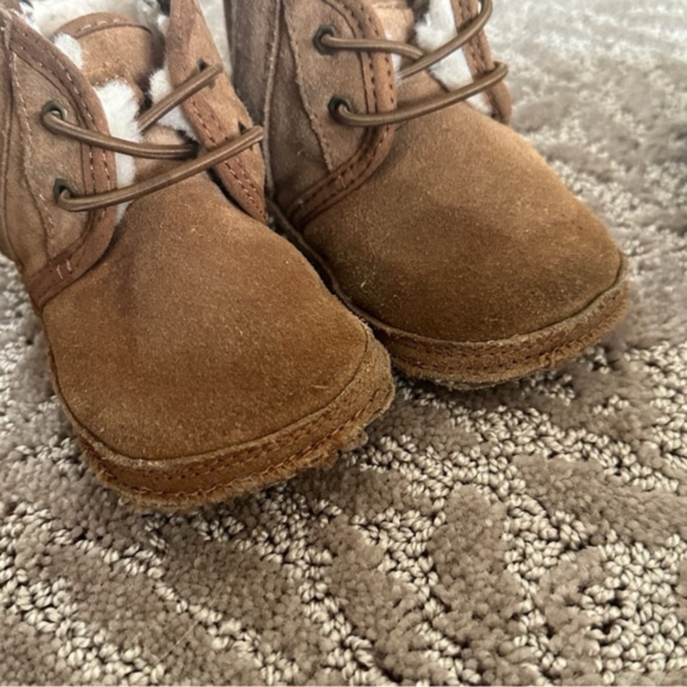 1218 months Bundle UGG Baby Neumel Boots&Stonz Willow Shoes Slippers